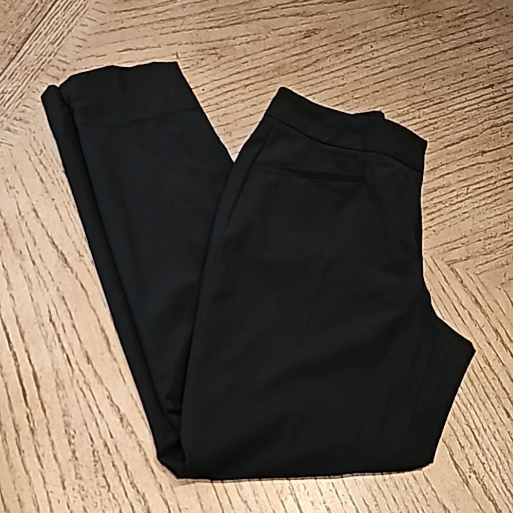 Black trouser pants size 6 Taylor Fit Halogen